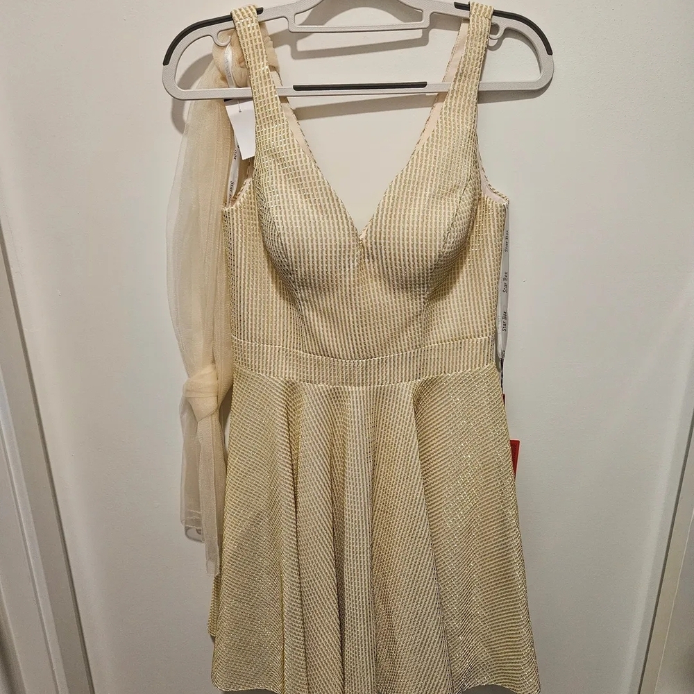 Chic Cream Sleeveless Mini Dress